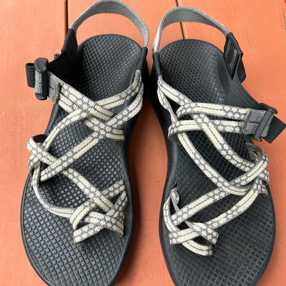 Chaco sandals durable adjustable strap, toe spot Sz W 8 - Picture 3 of 4